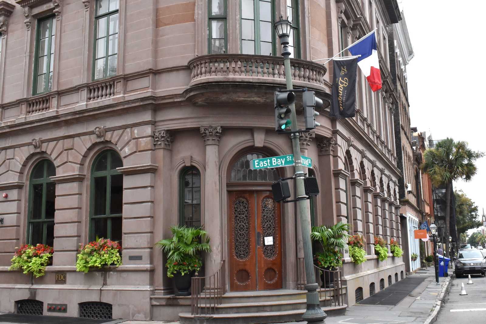 Brasserie la Banque Will Open Next Week with Traditional French Fare